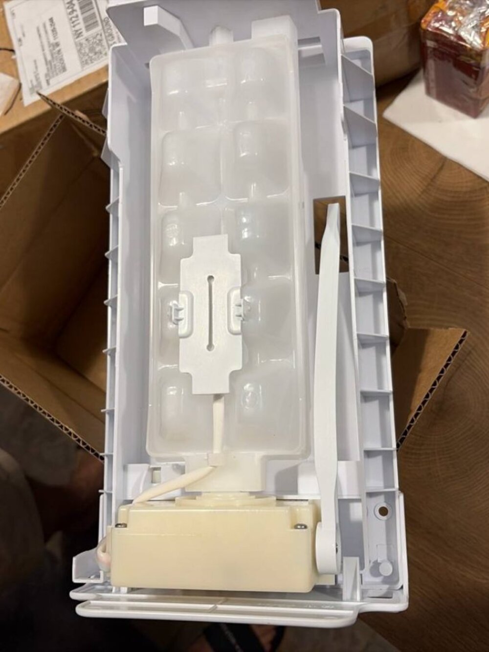 K1944385 ice maker Hisense BRAND NEW OEM